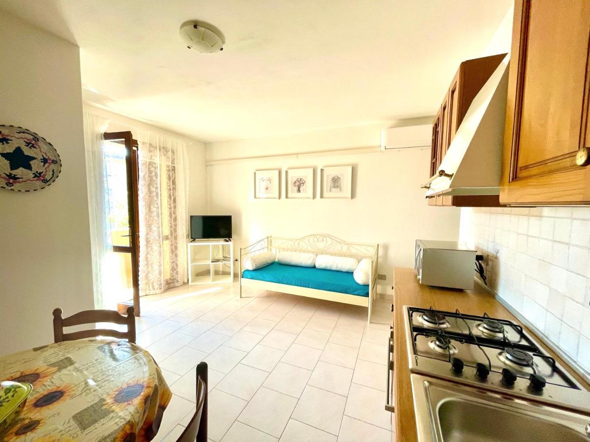 Apartment Luisa Tergu Eksteriør billede